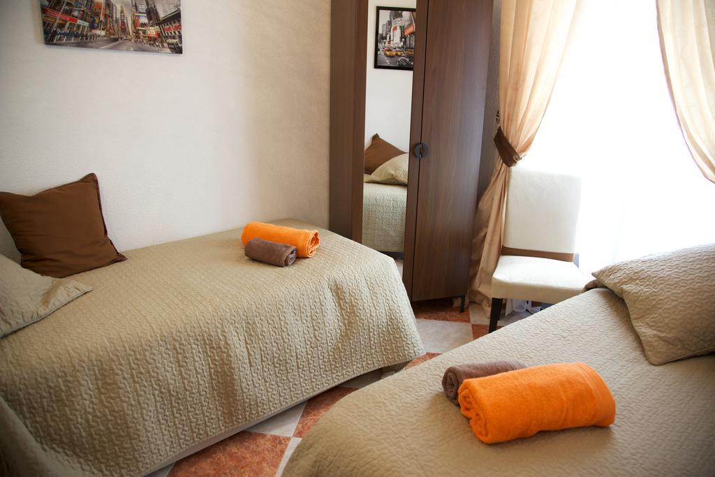 Apartamentos Plaza De Austria Córdoba Kamer foto