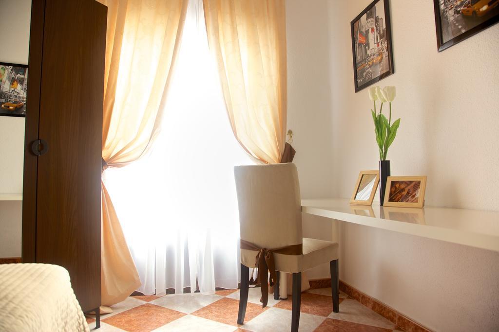 Apartamentos Plaza De Austria Córdoba Buitenkant foto