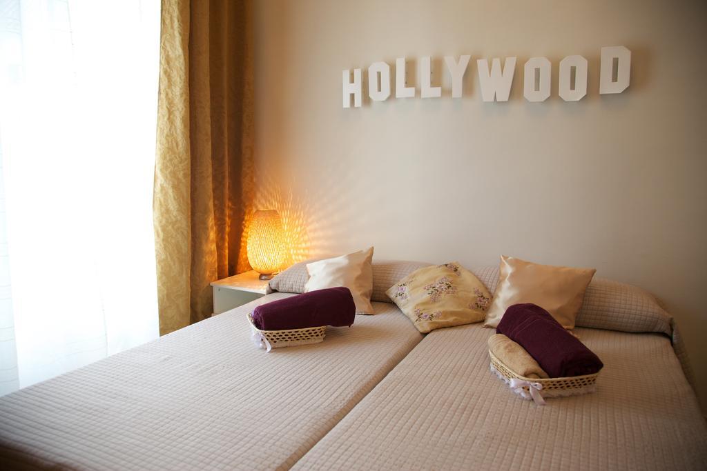 Apartamentos Plaza De Austria Córdoba Kamer foto